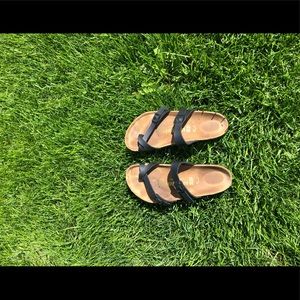 BLACK MAYARI STYLE BIRKENSTOCKS